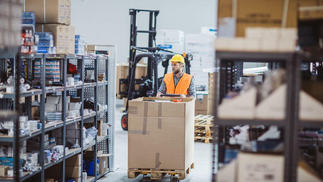 Sklad a logistika